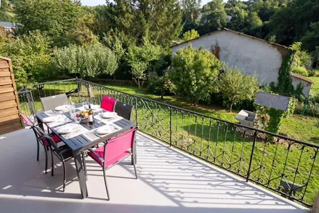 Chez Dalmasou Faneuil Hall Villa Coupiac Holiday home